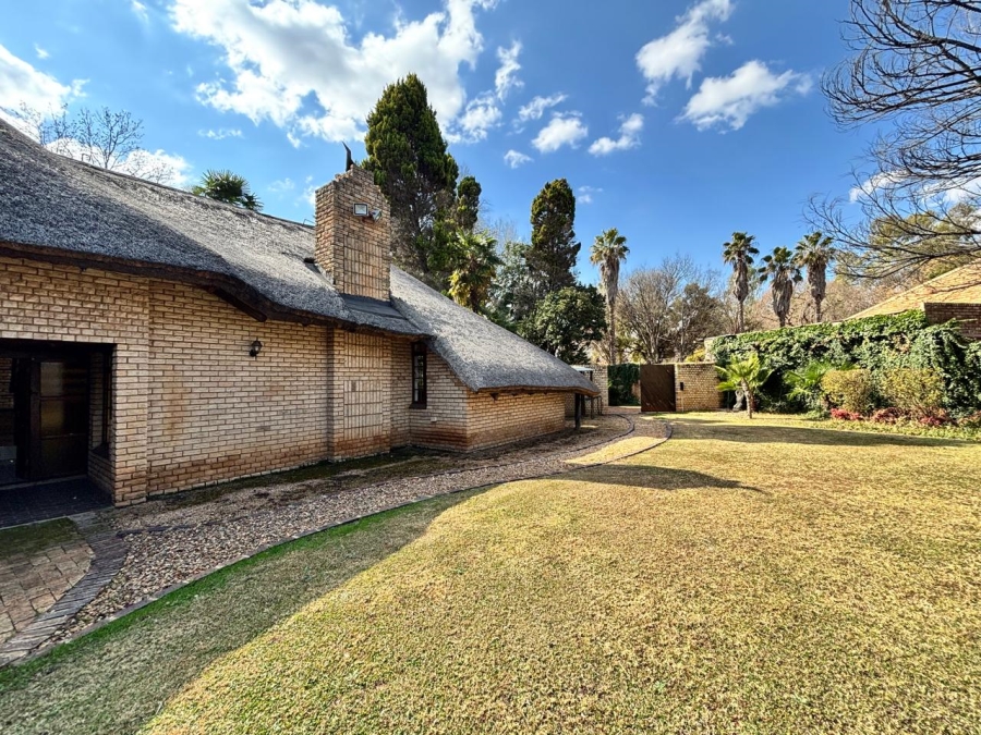 3 Bedroom Property for Sale in Mooivallei Park North West